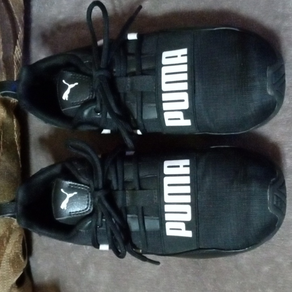 PUMA boys shoes size 3C